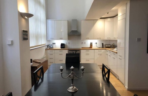 Prince's Apartamento | London warehouse 2 bed