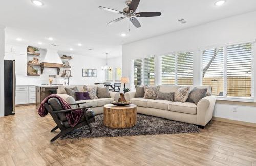 Central Arlington Casa | Lone Star Escape