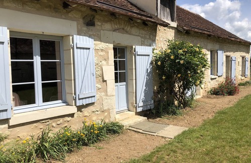 La Roche-Posay Cabaña | casa verde con carácter