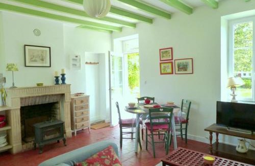 Lurcy-Levis Casa | Longère XVIIIe rénovée avec jardin, proche forêt et loisirs, animaux bienvenus - FR-1-489-376