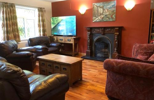 Manorhamilton Casa | Long Acre, Holiday rental in Central Manorhamilton, Leitrim
