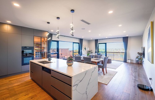 Okura Casa | Long Bay Sea view Stunning House