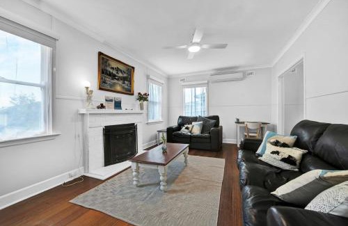 Frankston Casa | Long Island Beach House gateway to Mornington Peninsula#Free parking