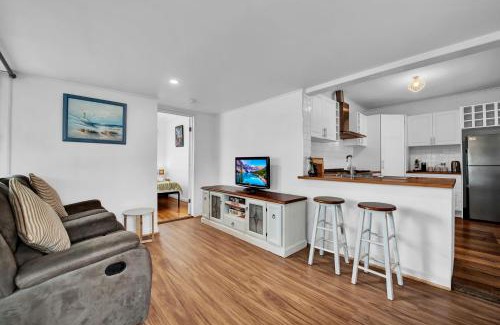 Frankston Casa | Long Island Beach House gateway to Mornington Peninsula#Free parking