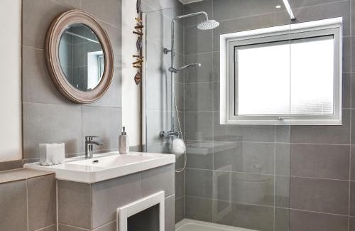 Redcar Casa | Long John Cottage