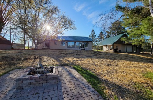 Almelund Casa | Long Lake Retreat- Centuria