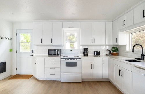 Long Point Cabaña | Long Point - Modern Waterfront Beach House - Just renovated!