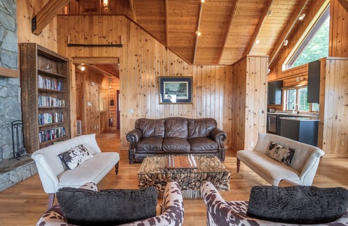 Blowing Rock Casa | Long Range Views!! Spacious 5-bedroom House Great For Multi Families!