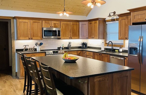 Blowing Rock Casa | Long Range Views with Excellent Location!