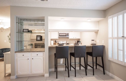 Winchester Condominio | Long Stay Cozy Vegas Strip Condo | King Bed & Strip Views