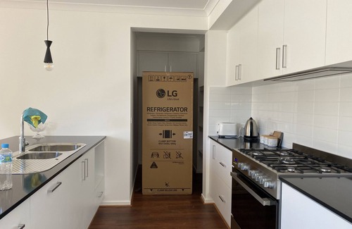Doreen Casa | Long Stay Discount-30 Minutes to International Airport-ModernHouse-DoreenVic3754