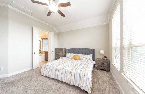Cypress Casa | Long stay Special｜Large Fenced Backyard #41228