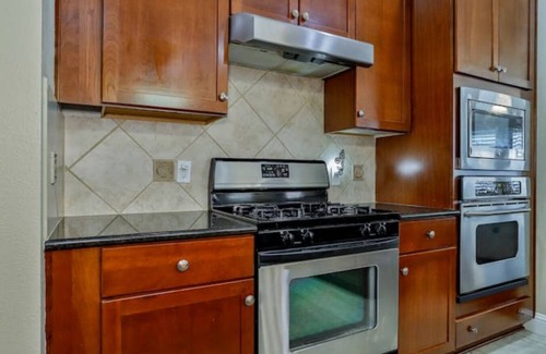 Keller Casa | Long term Comfort & Convenience!