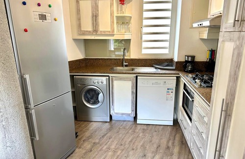 Port Chambly Apartamento | Long term, Riverfront apartment - Port Chambly, pool and Spa
