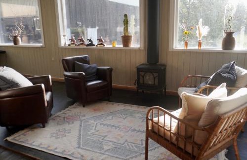 Nykvarn Cama Y Desayuno | Long Valley Ranch & Lodge