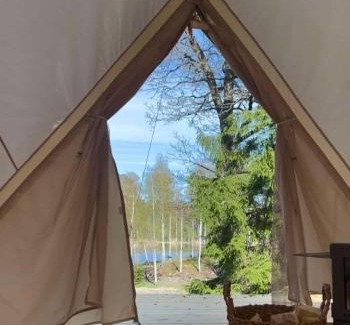 Nykvarn Otro | Long Valley Ranch & Lodge