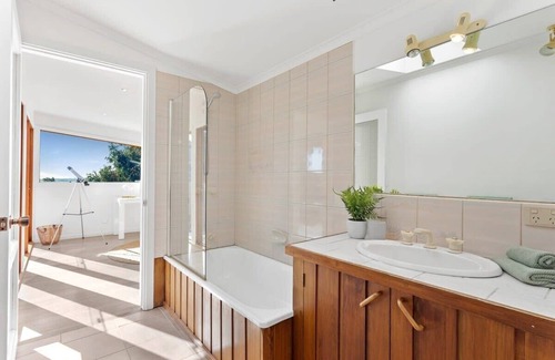 Red Hill Casa | Long View at Red Hill, pool, pet friendly, rural retreat