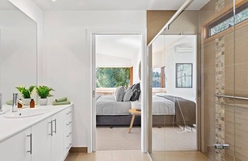 Red Hill Casa | Long View at Red Hill, pool, pet friendly, rural retreat
