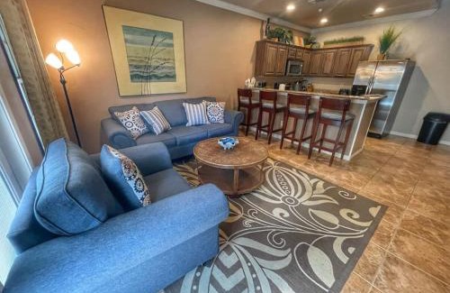Gruene Casa | Long Weekend