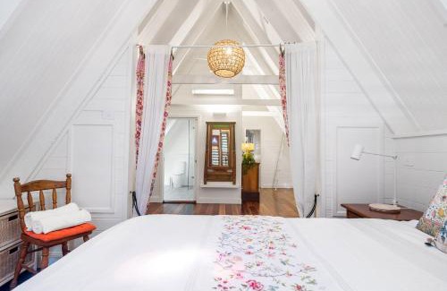 Belongil Casa | Longhouse - spacious 4 BR Belongil Beach retreat