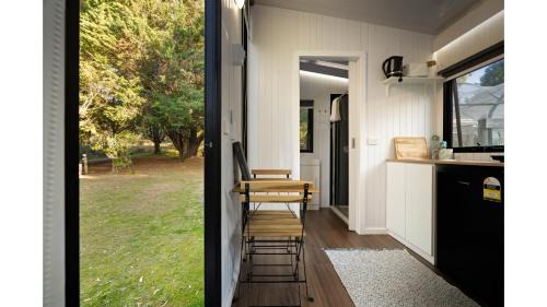 Sailors Hill Casa | Longmore Retreat by Tiny Away