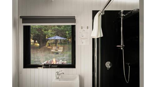 Sailors Hill Casa | Longmore Retreat by Tiny Away