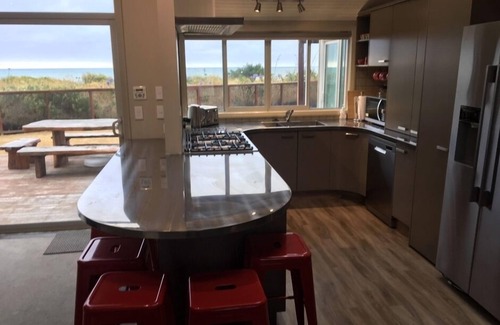 Waikanae Casa | Costa: playa absoluta, spa, tenis, piscina