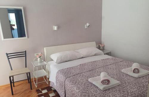 Klenovica Apartamento | Loni