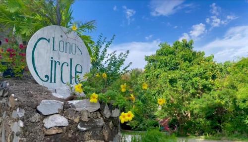 Romblon Island Cama Y Desayuno | Lonos Circle Private Garden