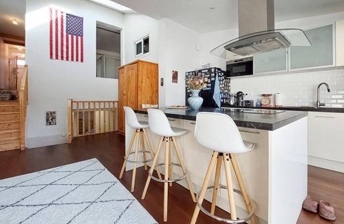 Le Bouscat Casa | Look forward to a wonderful break in this cozy vacation home.