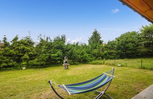 Natac Wielka Casa | Look forward to this pleasant holiday home on Lake Omulew.