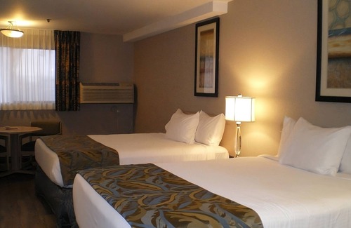 Nampa Hotel | Look No Further! On-site Restaurant and Bar, Near Idaho Black History Museum!