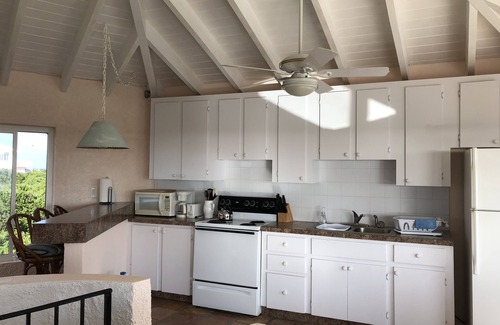 Stella Maris Casa | Disponible para Long Island Regatta ... vistas del agua por todas partes!