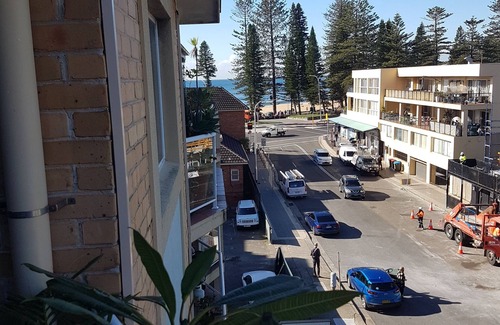 Collaroy Apartamento | Looking to rent my stunning 2 bedroom top floor apartment for 6 months.
