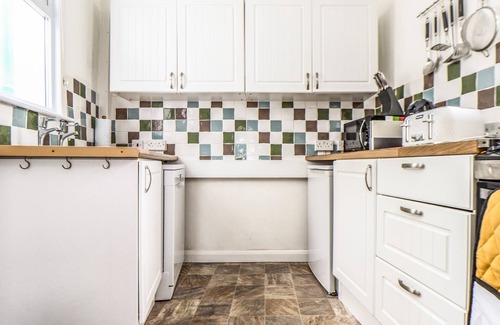 Newlyn Cabaña | LOOKOUT COTTAGE, pet friendly, country holiday cottage in Newlyn