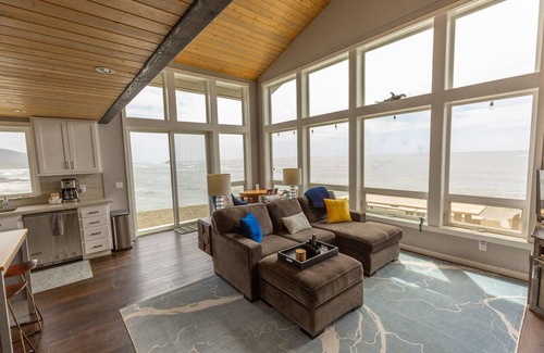 Gold Beach Casa | Lookout-Casa-Baño Privado-Vista al mar