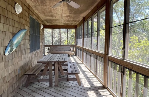 Ocracoke Casa | Mirador: casa amigable para perros con un interior cómodo.