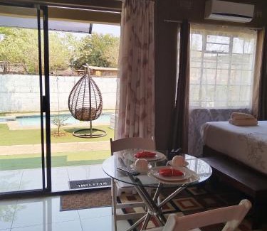 Kasane Apartamento | Looks cottages self catering apartments