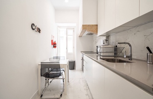 Penha de Franca Apartamento | Loomi Apartment, Wifi, Lisbon !New!