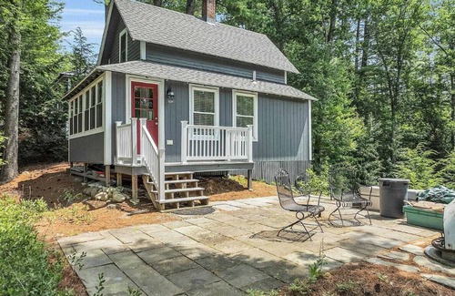 Alton Bay Cabaña | Loon Cove Alton Bay Lake House