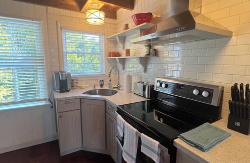 Alton Bay Cabaña | Loon Cove Alton Bay Lake House