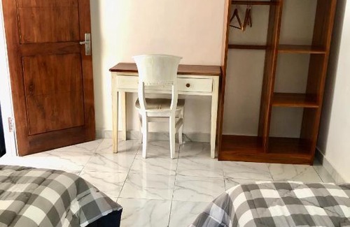 Waingapu Cama Y Desayuno | LOPE HOMESTAY
