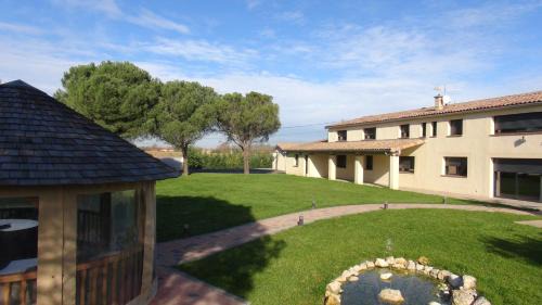 Carbonne Casa | Loption