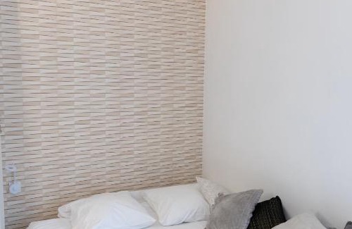 Sainte-Savine Apartamento | LORIS! Studio avec PARKING et TERRASSE à TROYES