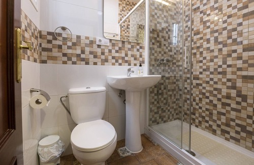 Medina-Sidonia Casa | LOS ALCORNOCALES - Acogedora casa de pueblo con terraza y WiFi gratis.