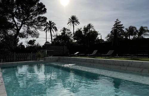 Distrito Norte Sierra Apartamento | Los Almendros - Free Parking