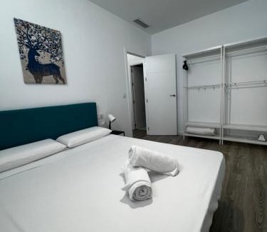 Distrito Norte Sierra Apartamento | Los Almendros - Free Parking