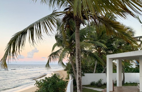 Bravos de Boston Casa | Los Cocos, a private beachfront house, in Vieques