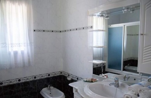 Antequera Cabaña | Casa Los Lirios para 4 personas