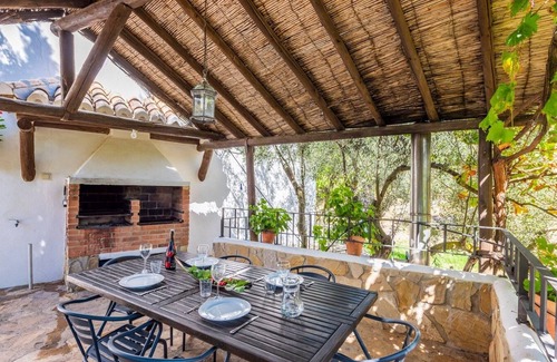Antequera Villa | Los Olivos Antequera - Los Nogales by Ruralidays